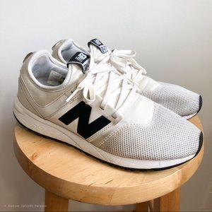 NEW BALANCE Black and White 247 Revlite